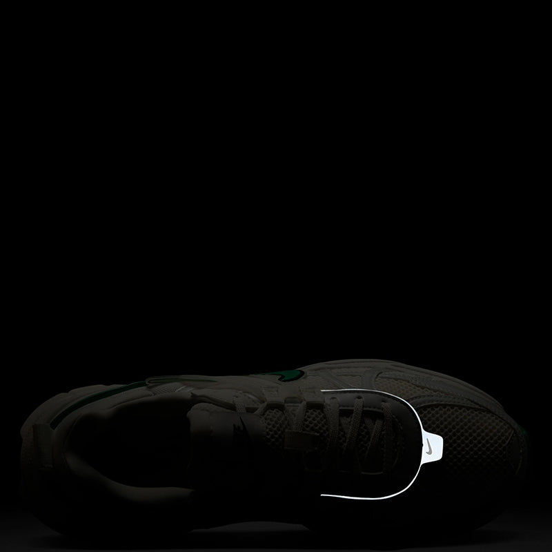 Nike Women's V2K Run
