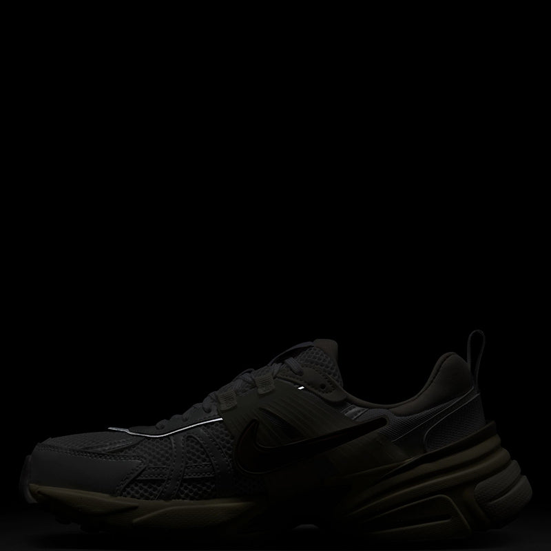 Nike Women's V2k Run