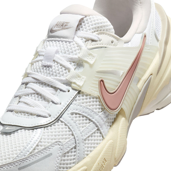 Nike Women's V2k Run