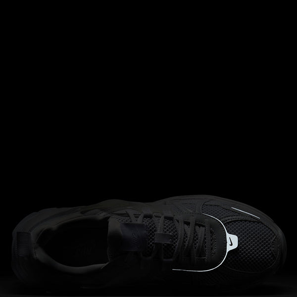 Nike Women's V2k Run