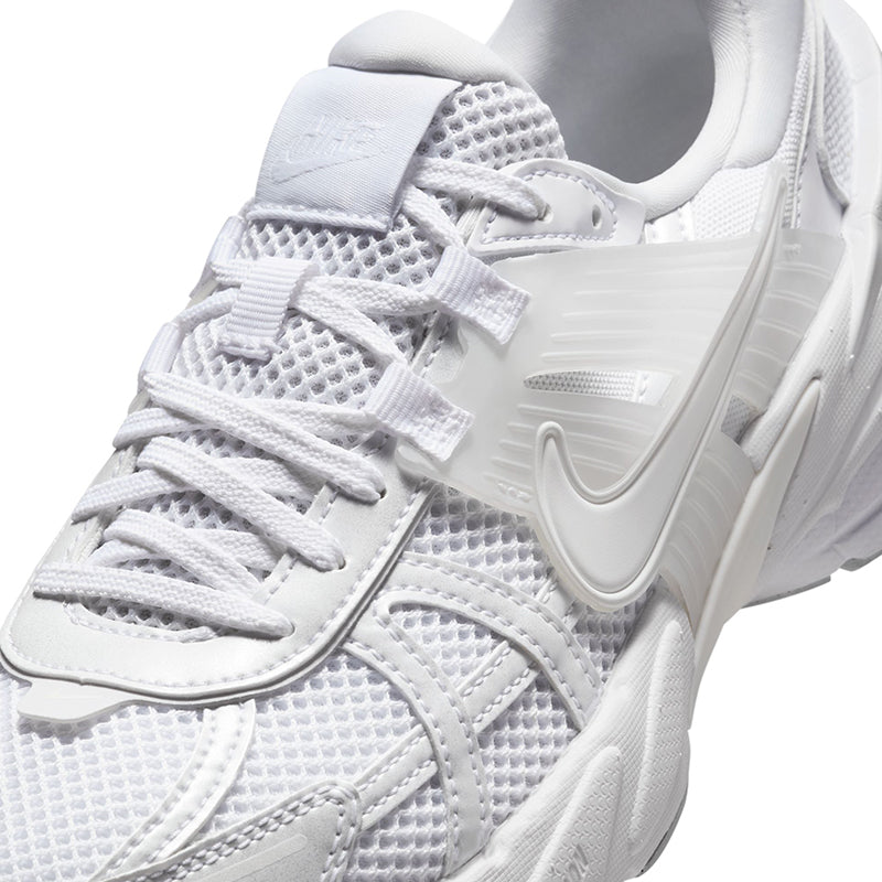 Nike Women's V2k Run