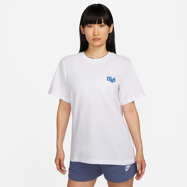 Nike Women's Sportswear T-Shirt