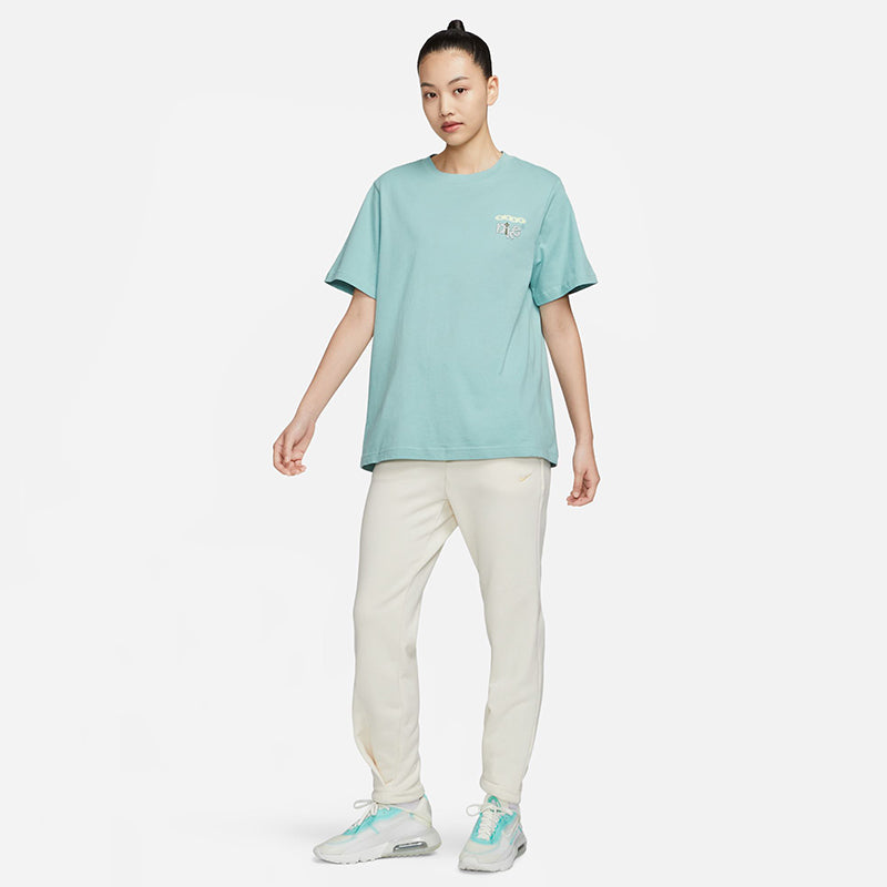 Nike Women's Sportswear T-Shirt