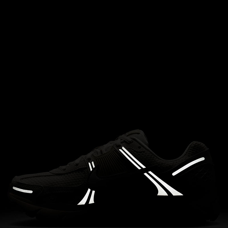 Nike Women's Zoom Vomero 5
