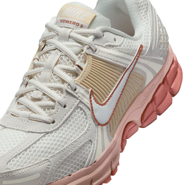 Nike Women's Zoom Vomero 5