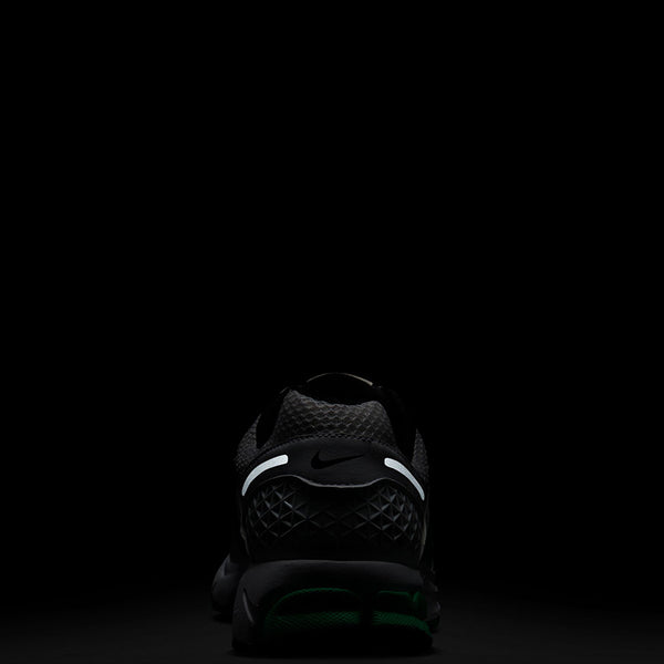 Nike Women's Zoom Vomero 5