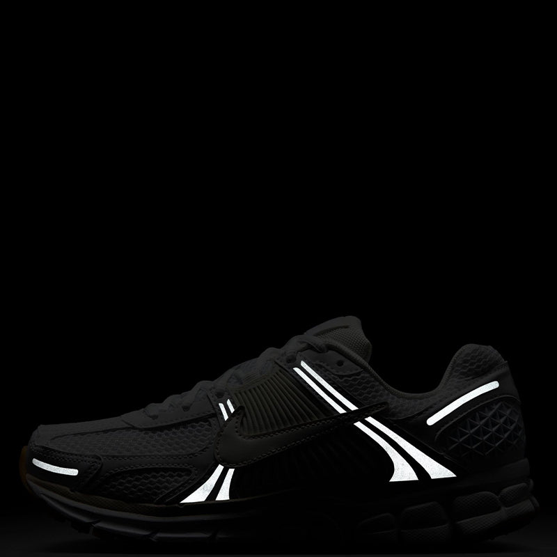 Nike Women's Zoom Vomero 5