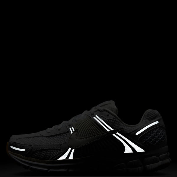 Nike Women's Zoom Vomero 5