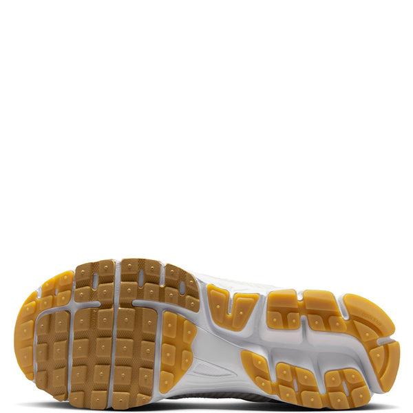 Nike Women's Zoom Vomero 5