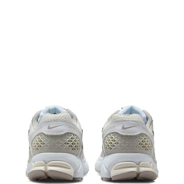 Nike Women's Zoom Vomero 5