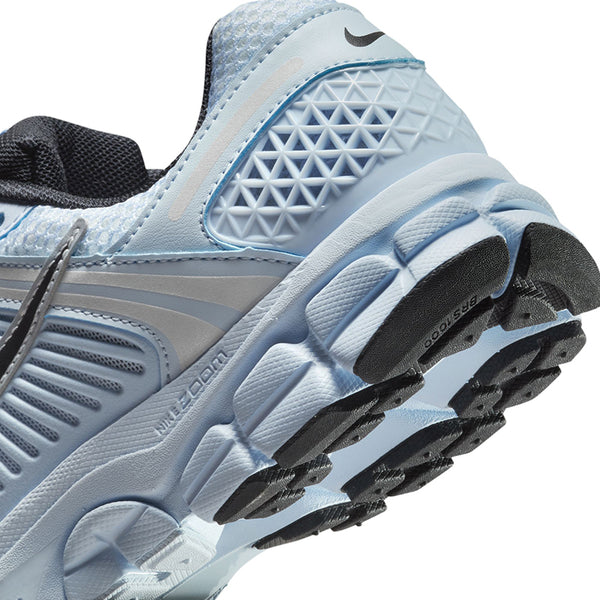 Nike Women's Zoom Vomero 5