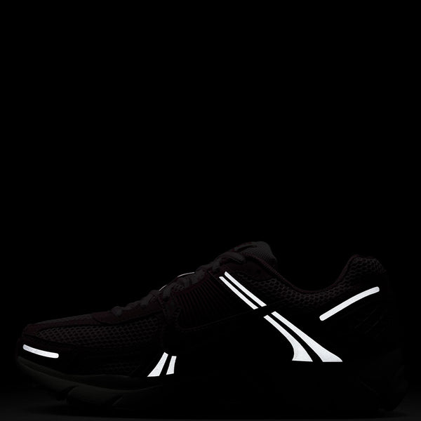 Nike Women's Zoom Vomero 5