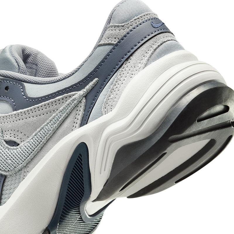 Nike Women's AL8