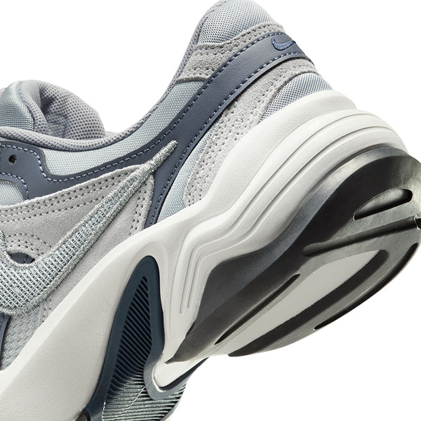 Nike Women's AL8