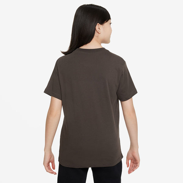 Nike Girl's Sportswear T-Shirt (Big Kid's)
