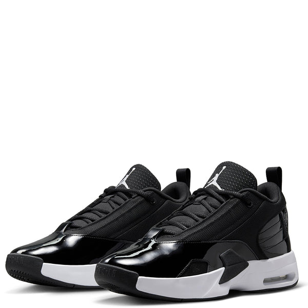 Jordan Men's Max Aura 6