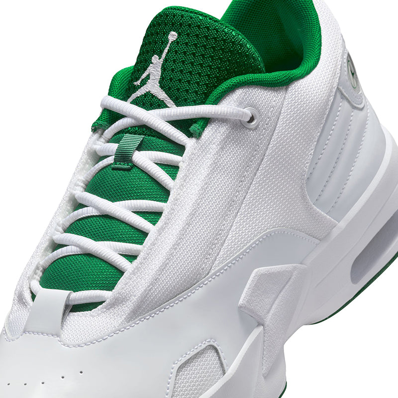 Jordan Men's Max Aura 6