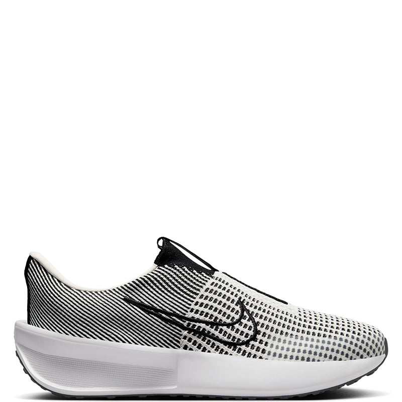 Nike Men's Interact Run EasyOn