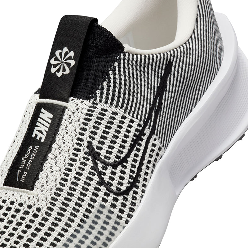 Nike Men's Interact Run EasyOn
