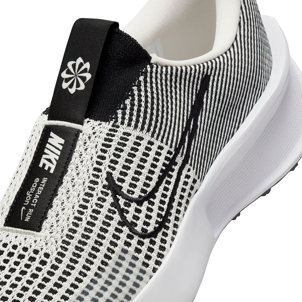 Nike Men's Interact Run EasyOn