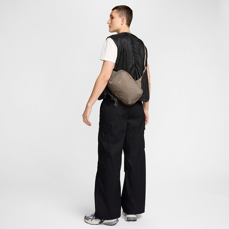 Nike Unisex Aura Crossbody Bag (5L)