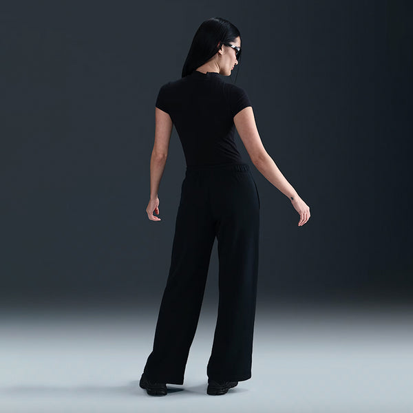 Nike Women's Sportswear Club Fleece Mid-Rise-Wide Leg Graphic Pants