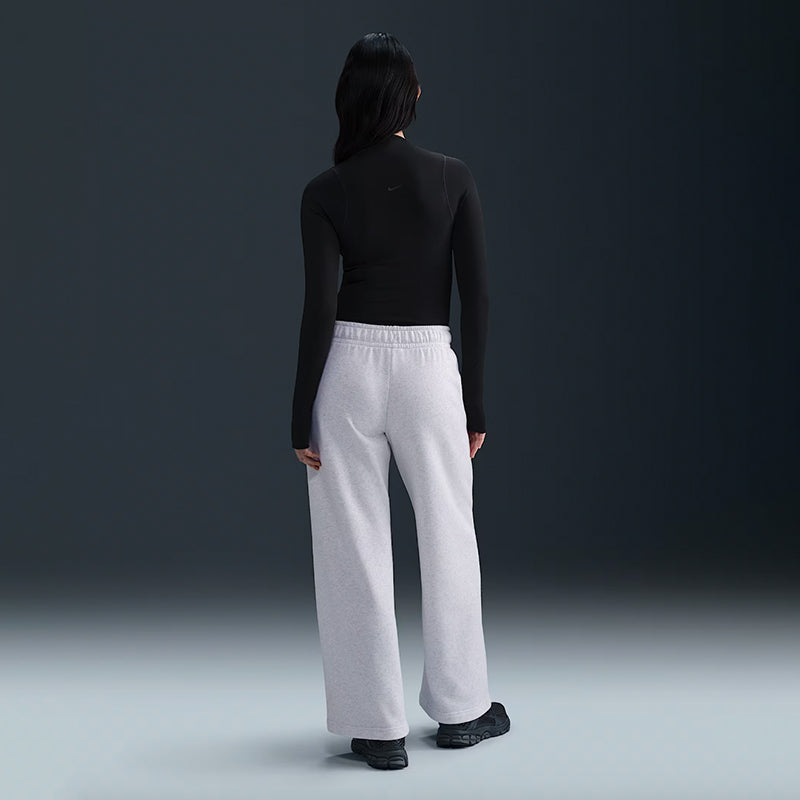 Nike Women's Sportswear Club Fleece Mid-Rise-Wide Leg Graphic Pants
