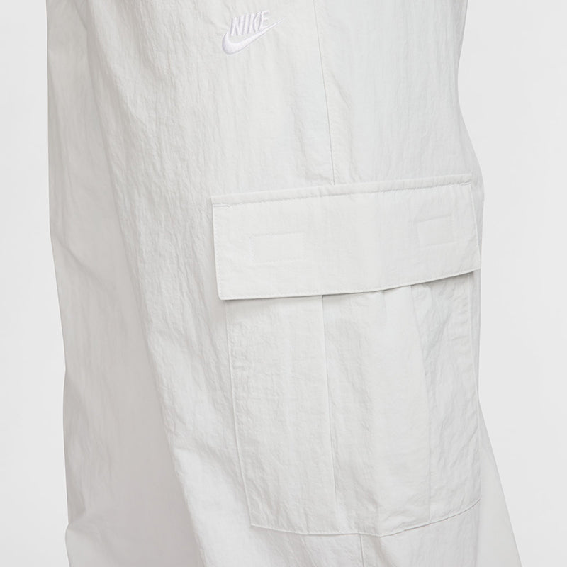 Nike Men's Club Woven Cargo Pants