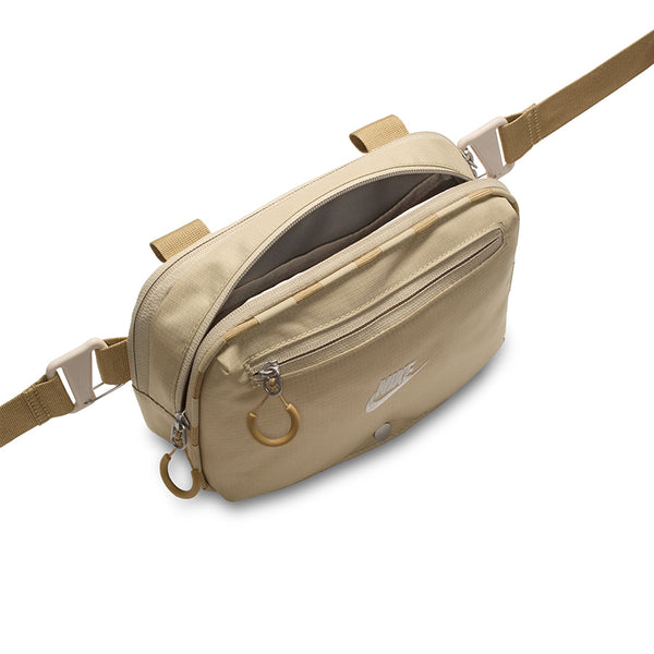 Nike Unisex Hayward Patrol Crossbody Bag (4L)