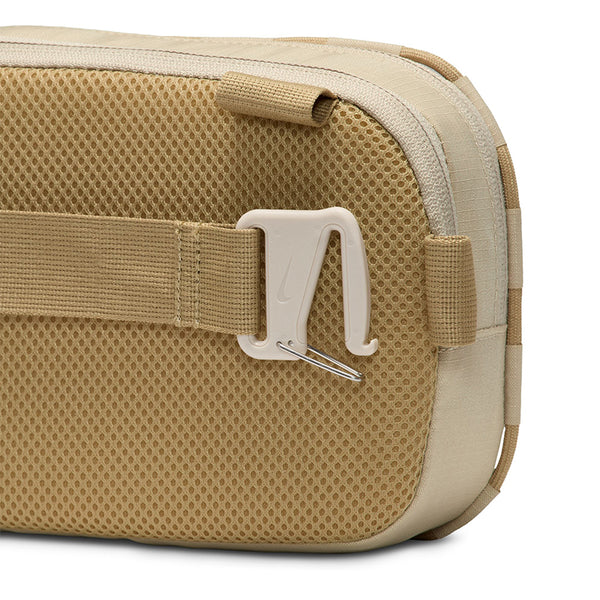 Nike Unisex Hayward Patrol Crossbody Bag (4L)
