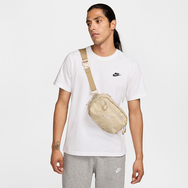 Nike Unisex Hayward Patrol Crossbody Bag (4L)