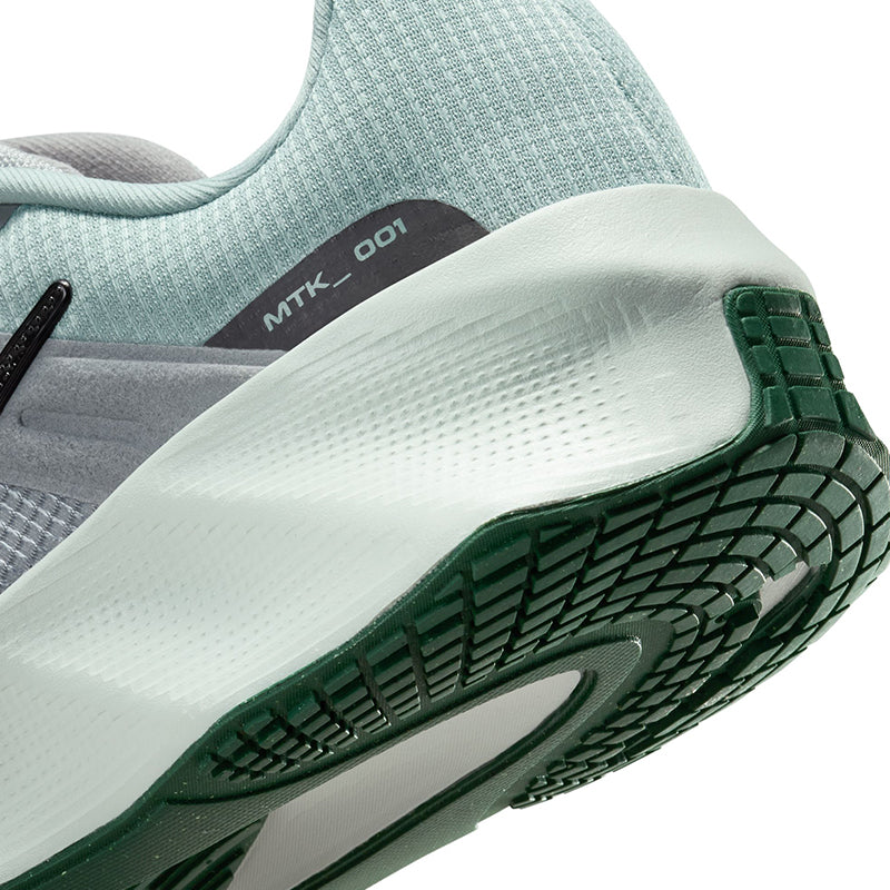Nike Men's Metro Tek
