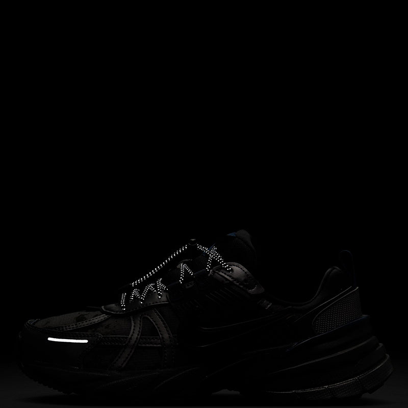 Nike Women's V2k Run