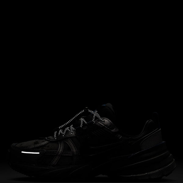Nike Women's V2k Run