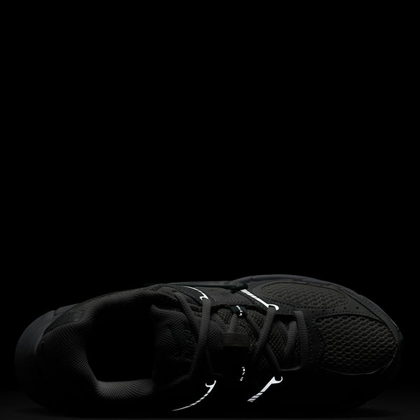 Nike Women's V5 RNR