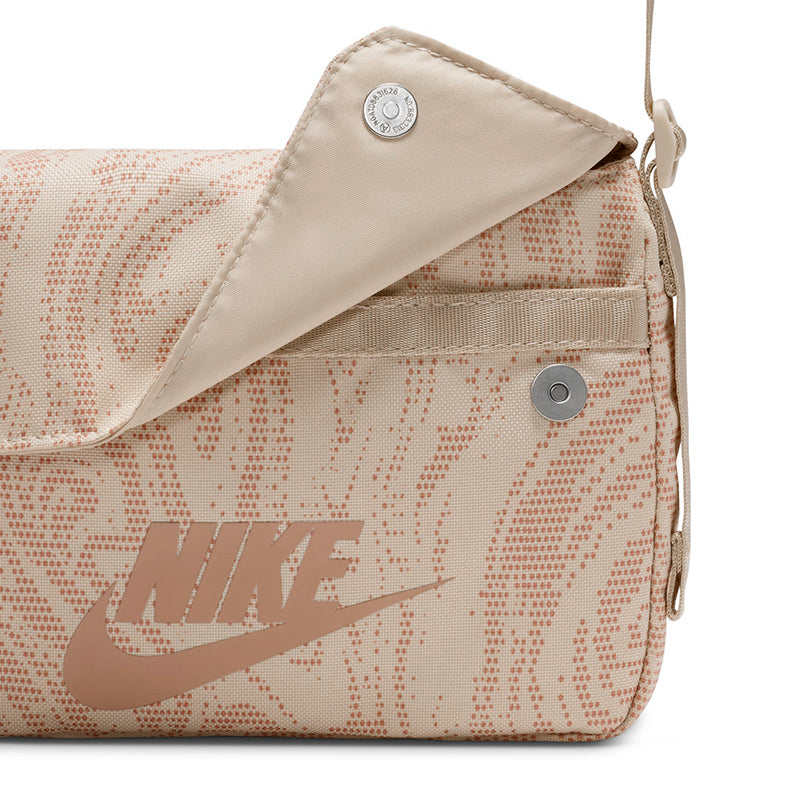 Nike Women's Sportswear Futura 365 Crossbody Bag (3L)