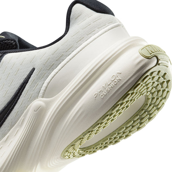 Nike Women's Uplift SC