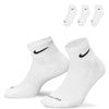 Nike Men's Everyday Plus Cushioned Training Ankle Socks (3 Pairs)