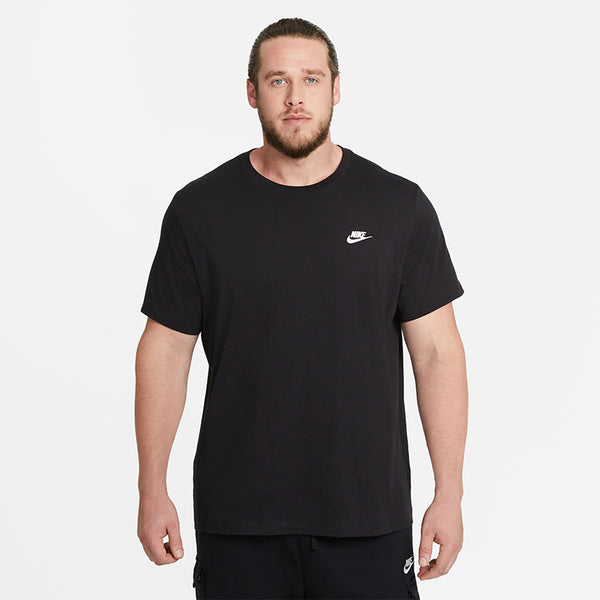 Nike Men's Sportswear Club T-Shirt.