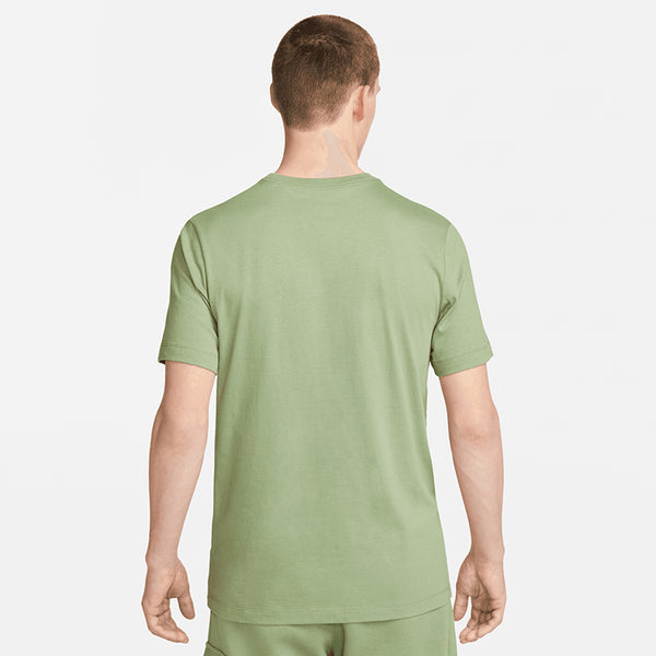 Nike Men's Sportswear Club T-Shirt