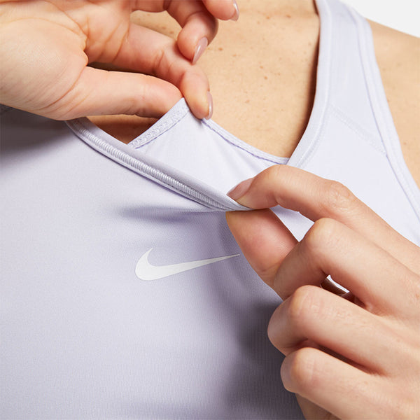 Nike Women's Swoosh Medium-Support 1-Piece Pad Sports Bra
