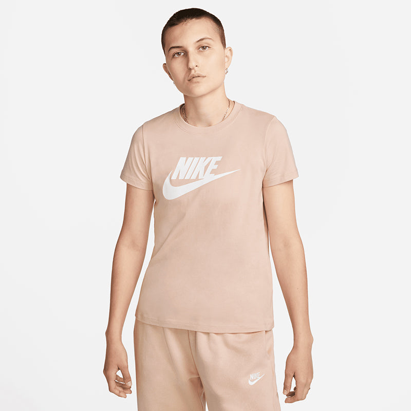 Nike Women's Sportswear Essential T-Shirt