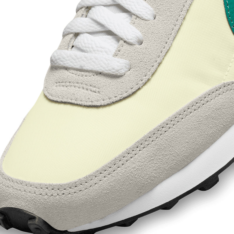 Nike Women's Daybreak