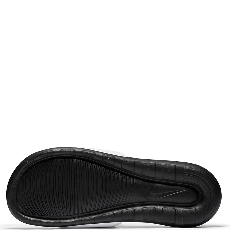 Nike Men's Victori One