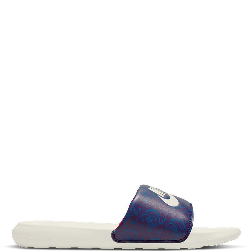 Nike Men's Victori One Printed Slides.