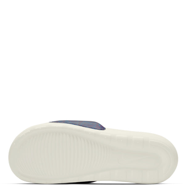 Nike Men's Victori One Printed Slides.