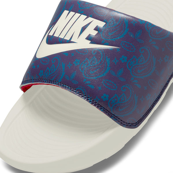 Nike Men's Victori One Printed Slides.