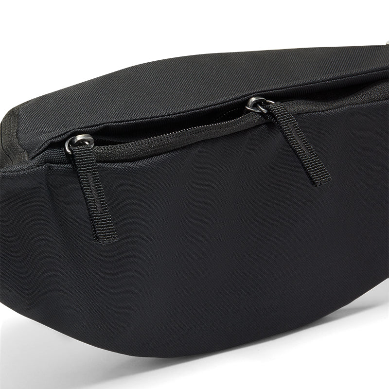 Nike Unisex Heritage Waistpack.