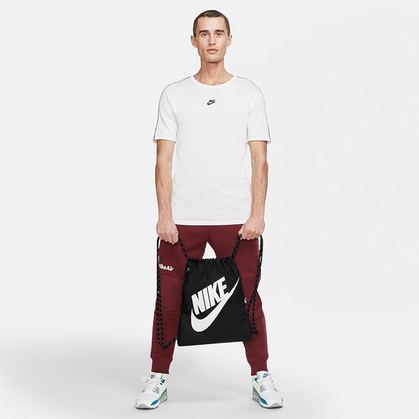 Nike Unisex Heritage Drawstring Bag (13L).