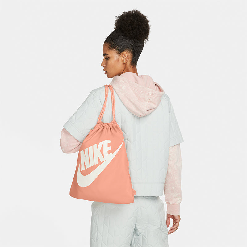 Nike Unisex Heritage Drawstring Bag (13L).